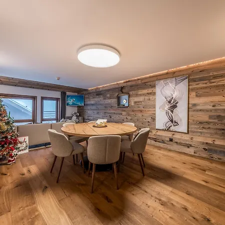 Spacieux Proche Des Remontees Mecaniques A - Fr-1-613a-49 * Courchevel